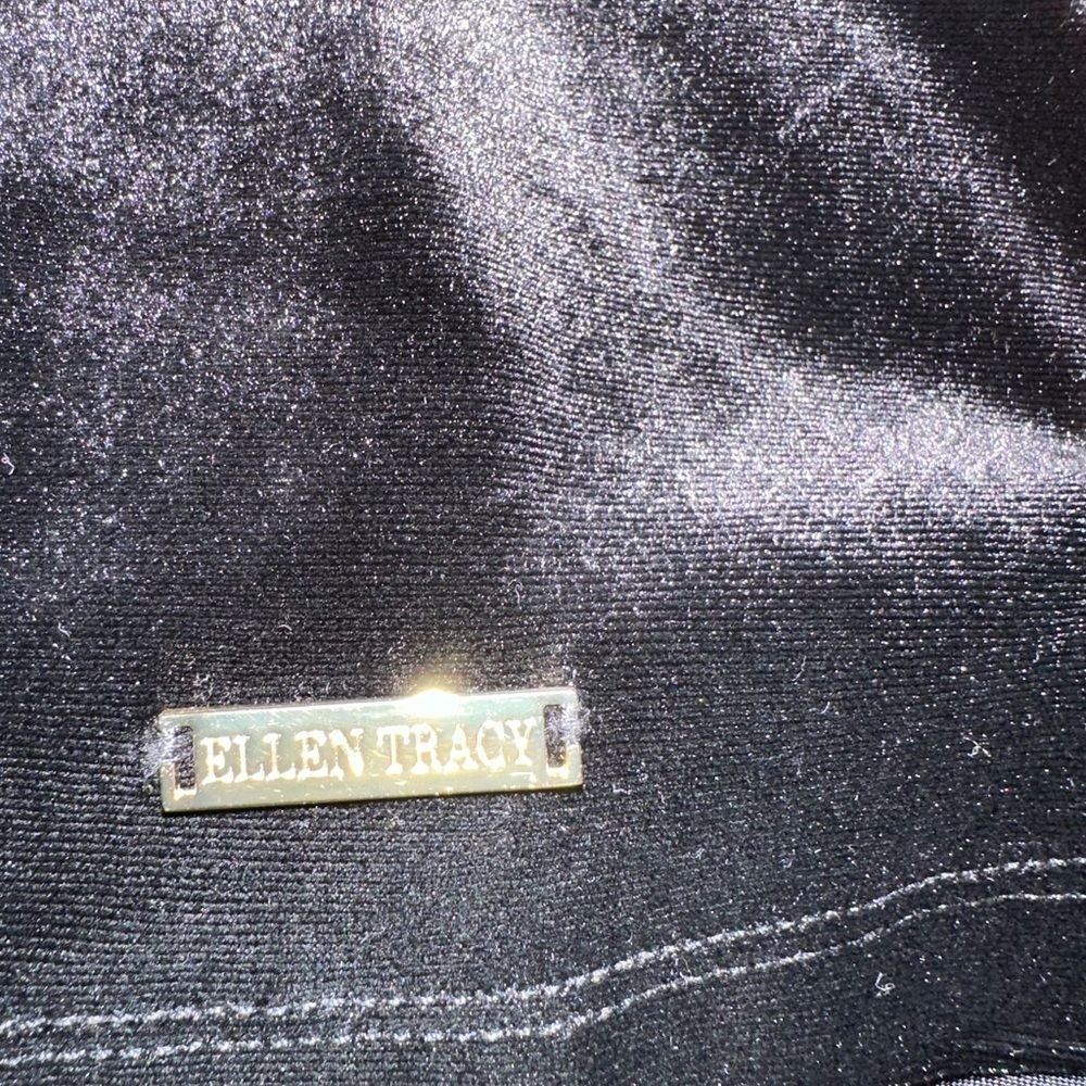 Ellen Tracy Classic Black Velvet Tank Top - Picture 3 of 6